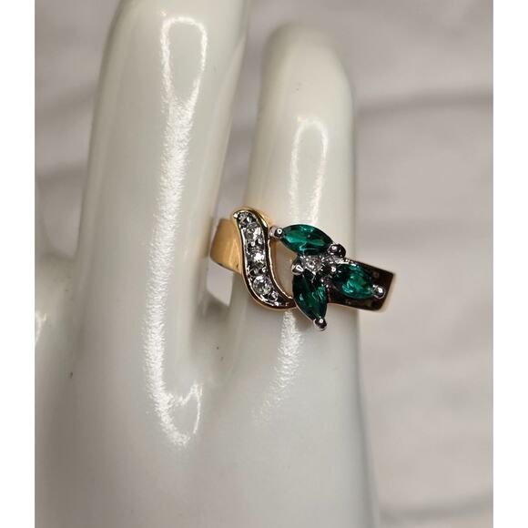 Gold-Plated Ring With Green & Clear Gemstones Size 5 - Picture 1 of 11